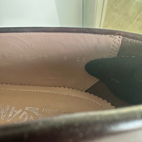 Ferragamo Cordovan Dark Brown Loafers Size 9 - Picture 6 of 6